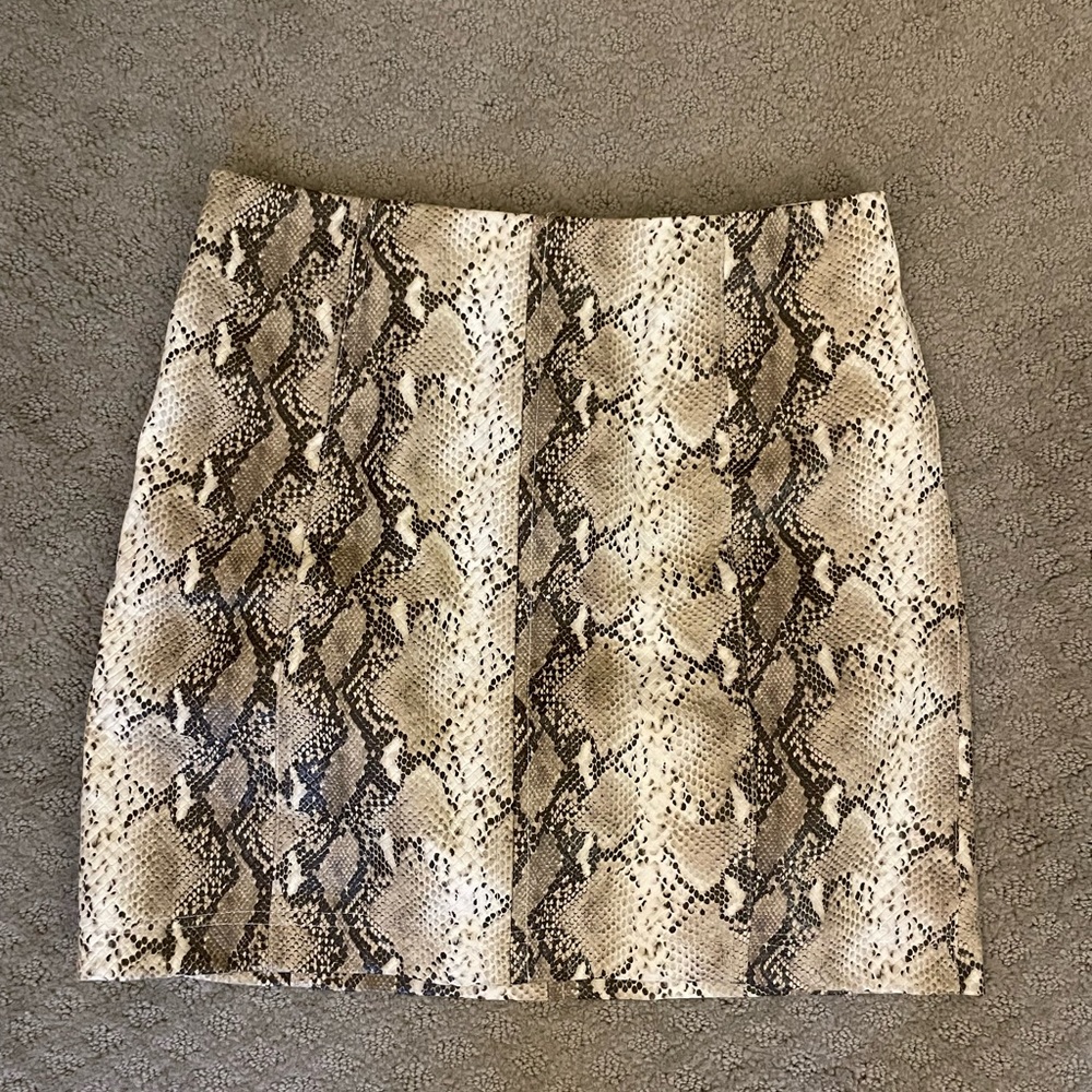Snake fo leather skirt